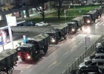 A un año de la imagen más dolorosa de la pandemia en Italia, los camiones militares de Bérgamo trasladando los ataúdes