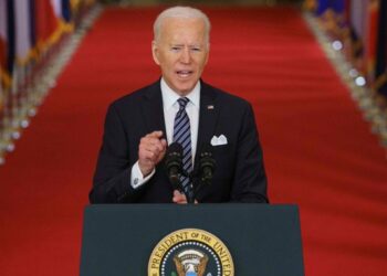 El presidente de EE.UU. Joe Biden mandó acelerar la vacunación y marcó el 4 de julio para “iniciar la normalidad”