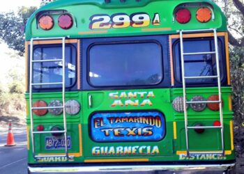 Busero sube el precio del pasaje y le aplican sanción por violar la ley