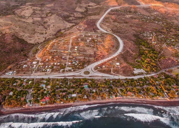 Ventas aumentan un 80% y turismo 40% en La Libertad gracias a «Camino a Surf City»
