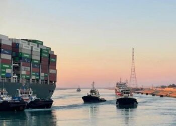 El portacontenedores Ever Given es desencallado y se reanuda tráfico en el Canal de Suez