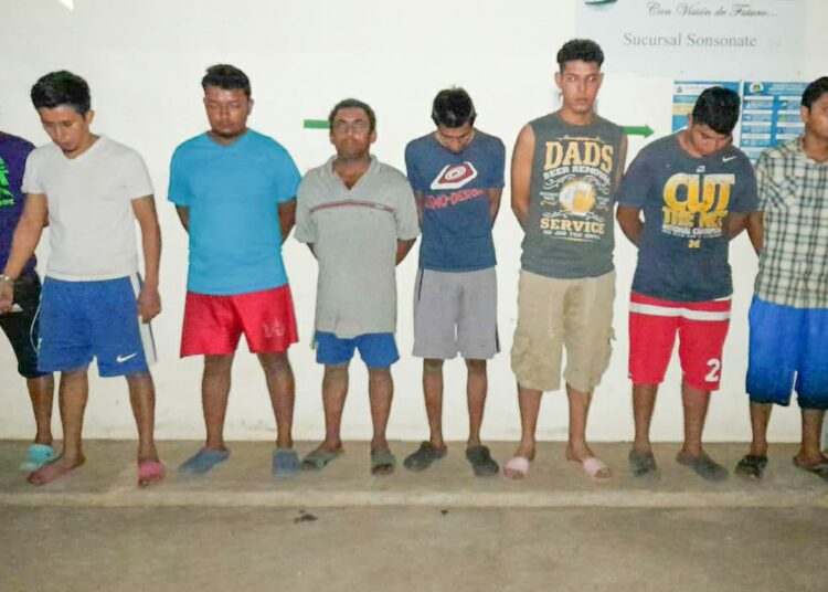 8 terroristas capturados en Izalco por limitar la circulación de la ciudadanía