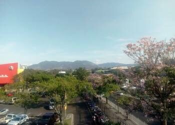 Ambiente muy caluroso para el mediodía de este martes