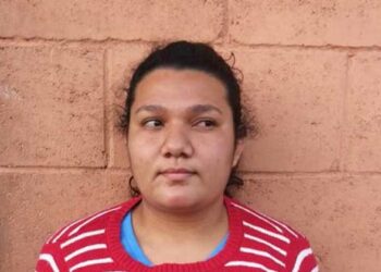 Mujer detenida por agrupaciones ilícitas y otros delitos en Cojutepeque