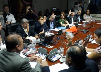 Exgerente de Recursos Humanos de la Asamblea durante el período de Quijano fue nuevamente contratado