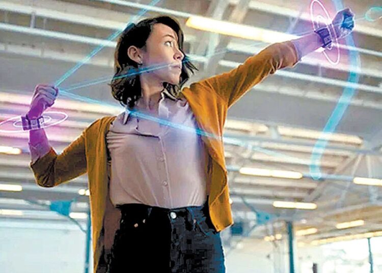 (VIDEO) Facebook presentó una pulsera que permitirá manejar la realidad aumentada