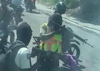 (VIDEO) Selección de fútbol de Belice es asaltada en Haití