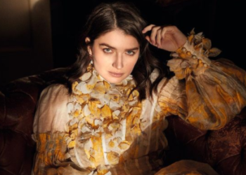 Ella es Eve Hewson, la bella hija de Bono y nueva estrella de Netflix