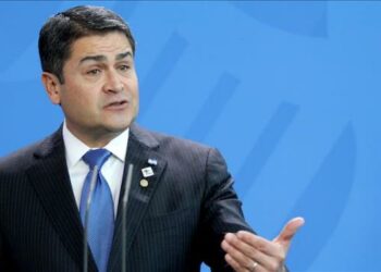 Presidente de Honduras recibía cocaína de Colombia, asegura capo centroamericano