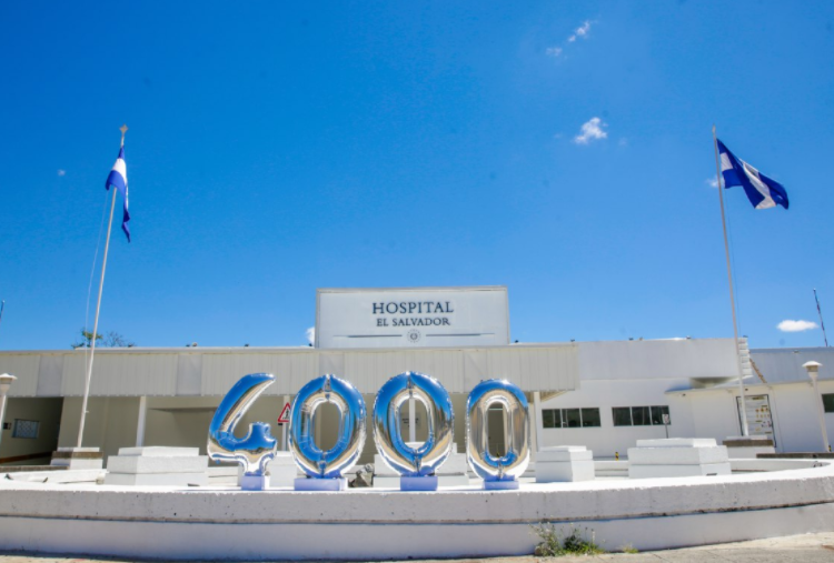 Hospital El Salvador llega a las 4,000 altas médicas de pacientes recuperados de covid-19