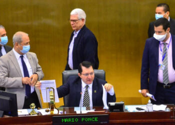 Junta Directiva de la Asamblea estaría trasladando empleados de partidos a planilla institucional