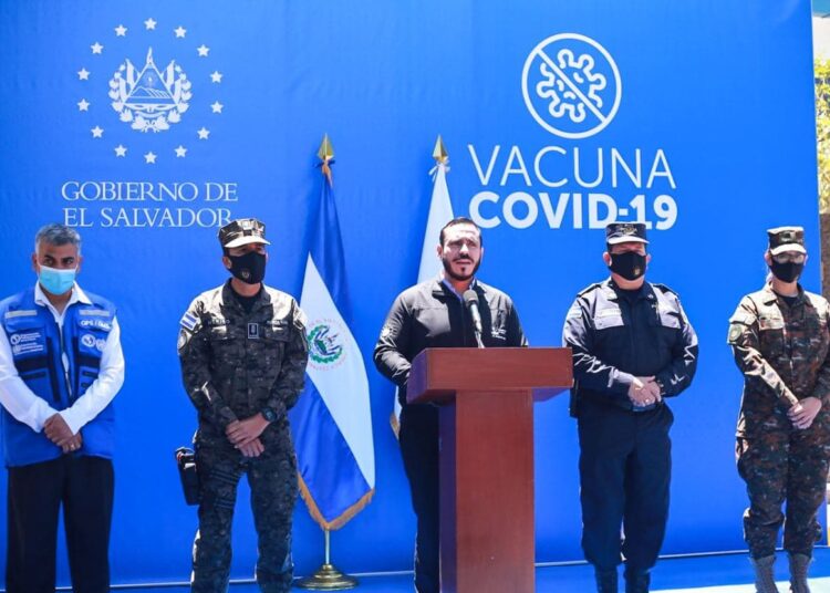 Tercer lote de vacunas será para policías, militares, y personal que acompañó la contención del COVID-19