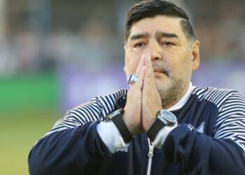 Comienza la junta médica que determinará si Maradona murió por una negligencia médica