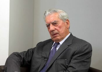 Mario Vargas Llosa cumple 85 años el último sobreviviente del boom latinoamericano