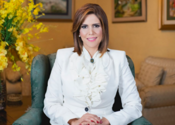 Gobierno trabajará para garantizar el derecho al voto a los salvadoreños en el exterior, afirma Milena Mayorga