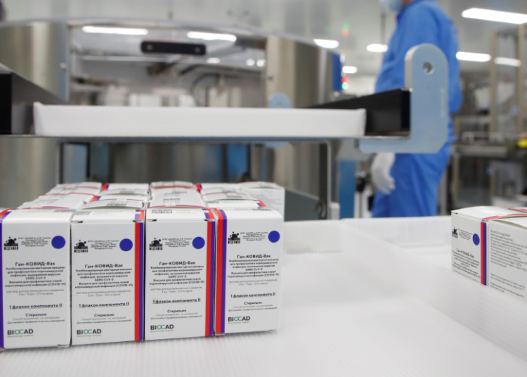 Una nueva píldora contra el covid-19 obtiene resultados prometedores en las pruebas preliminares