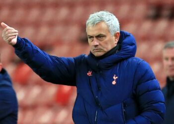 Dura respuesta de Mourinho a los críticos por su estilo de juego