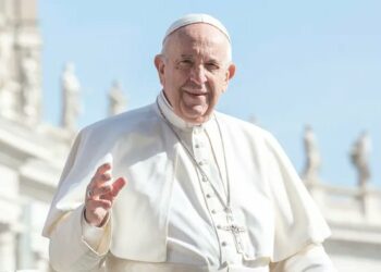 El papa mantiene viaje a Irak pese a ola de violencia