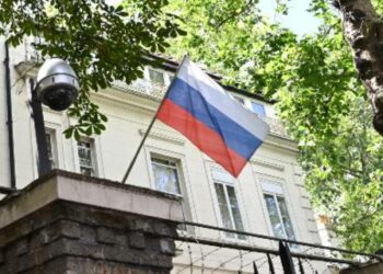 Italia expulsó a dos funcionarios rusos y arrestó a un oficial que filtraba secretos de la OTAN