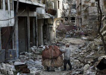 Diez años de guerra dejan casi 400.000 muertos en Siria