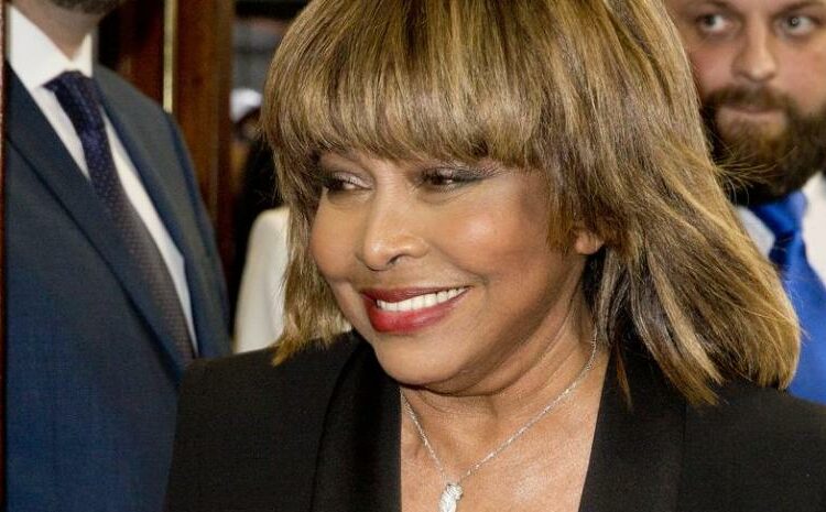Tina Turner habló sobre el abandono de su madre y los abusos de su exmarido