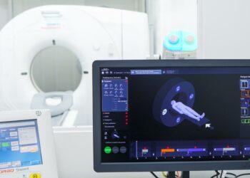 MINSAL adquiere moderno Tomógrafo Axial Computarizado Móvil para mejorar diagnósticos sobre COVID-19