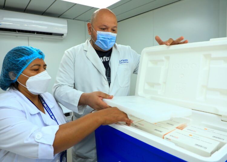 MINSAL ha aplicado 70,000 vacunas contra el COVID-19 hasta este momento