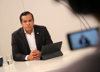 Plazas fantasmas eran la partida secreta de los partidos tradicionales afirma ministro Zelaya