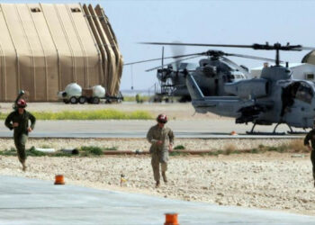 Atacan con misiles una base aérea en Irak que alberga tropas de EE.UU.