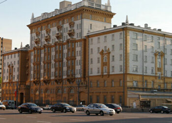 Rusia expulsará a 10 diplomáticos estadounidenses y prohibirá el ingreso a funcionarios claves del gobierno de Joe Biden