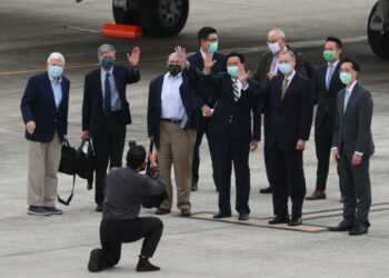 China molesta con EE.UU. por visita de alto nivel a Taiwán