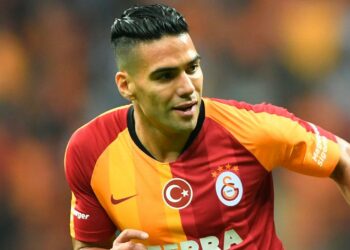 Falcao, operado con éxito de una doble fractura en la cara tras un choque entrenando