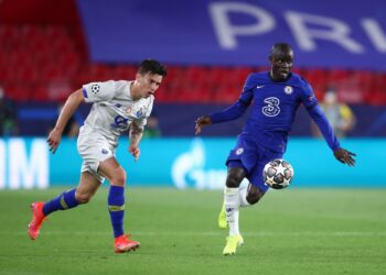 Chelsea sufrió pero dejó en el camino al Porto