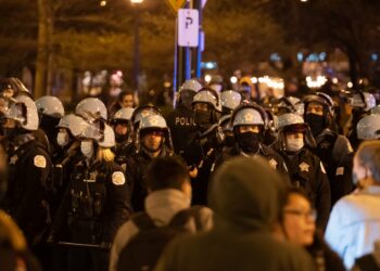 (VIDEOS) violentas protestas en Chicago por la muerte de un adolescente de 13 años a manos de la policía