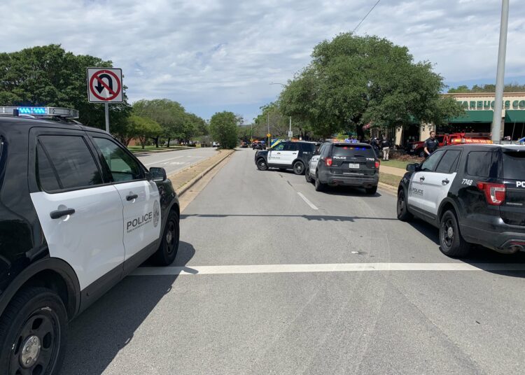 Al menos tres muertos en un tiroteo en Texas