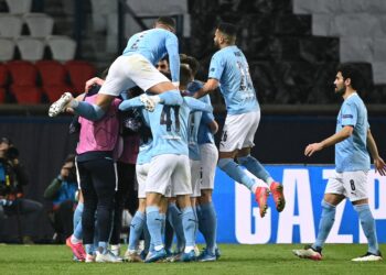Manchester City y Guardiola celebran ante el PSG, con épica remontada