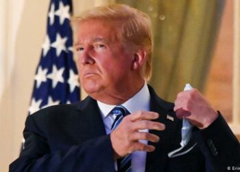 Trump cree que la vacuna contra el covid-19 debería llevar su nombre