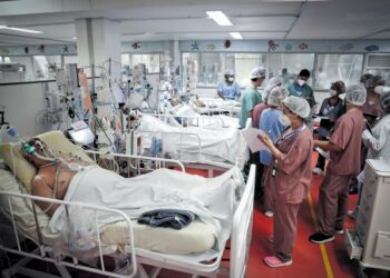 El mundo supera los tres millones de decesos por el virus