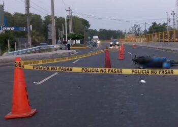 Agente de PNC pierde la vida en accidente de tránsito en carretera del Litoral