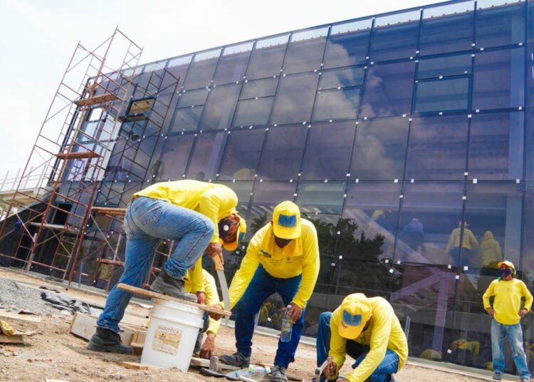 Privados de libertad colaboran en la construcción de CUBO en Colonia IVU