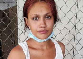 Mujer es capturada por el delito de extorsión en Santa Ana