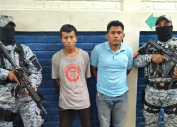 PNC captura a dos sujetos acusados de cometer extorsión en Sonsonate