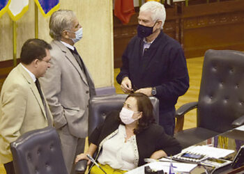 Entrega de bono anticipado a la Asamblea Legislativa se había planeado en enero por ARENA, PDC y PCN