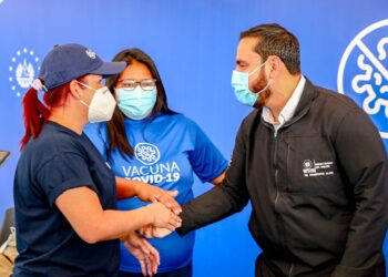 Ministro Alabi verifica jornada de vacunación anti-COVID-19 en la modalidad autoservicio