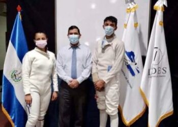 Esgrimistas salvadoreños parten para Costa Rica para poder clasificar a los Juegos Olímpicos de Tokio