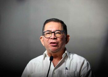 «Nos falto valentía para combatir la corrupción en nuestro gobierno»: Eugenio Chicas sobre debacle del FMLN