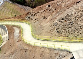 MOP entrega calle nueva y zonas peatonales a los habitantes de San Rafael, en La Libertad
