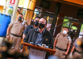 Alrededor de 500 internos serán trasladados a otros centros penitenciarios, informa Gustavo Villatoro