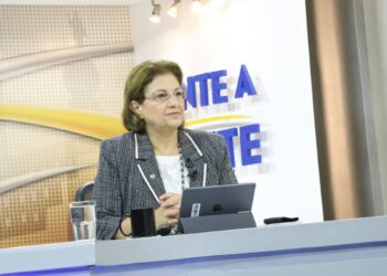 Ministra de Educación: ‘‘Me he dado cuenta de la conciencia que tienen los maestros sobre la vacuna’’