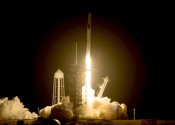 (VIDEO) SpaceX lanza una tripulación de 4 miembros a la Estación Espacial Internacional